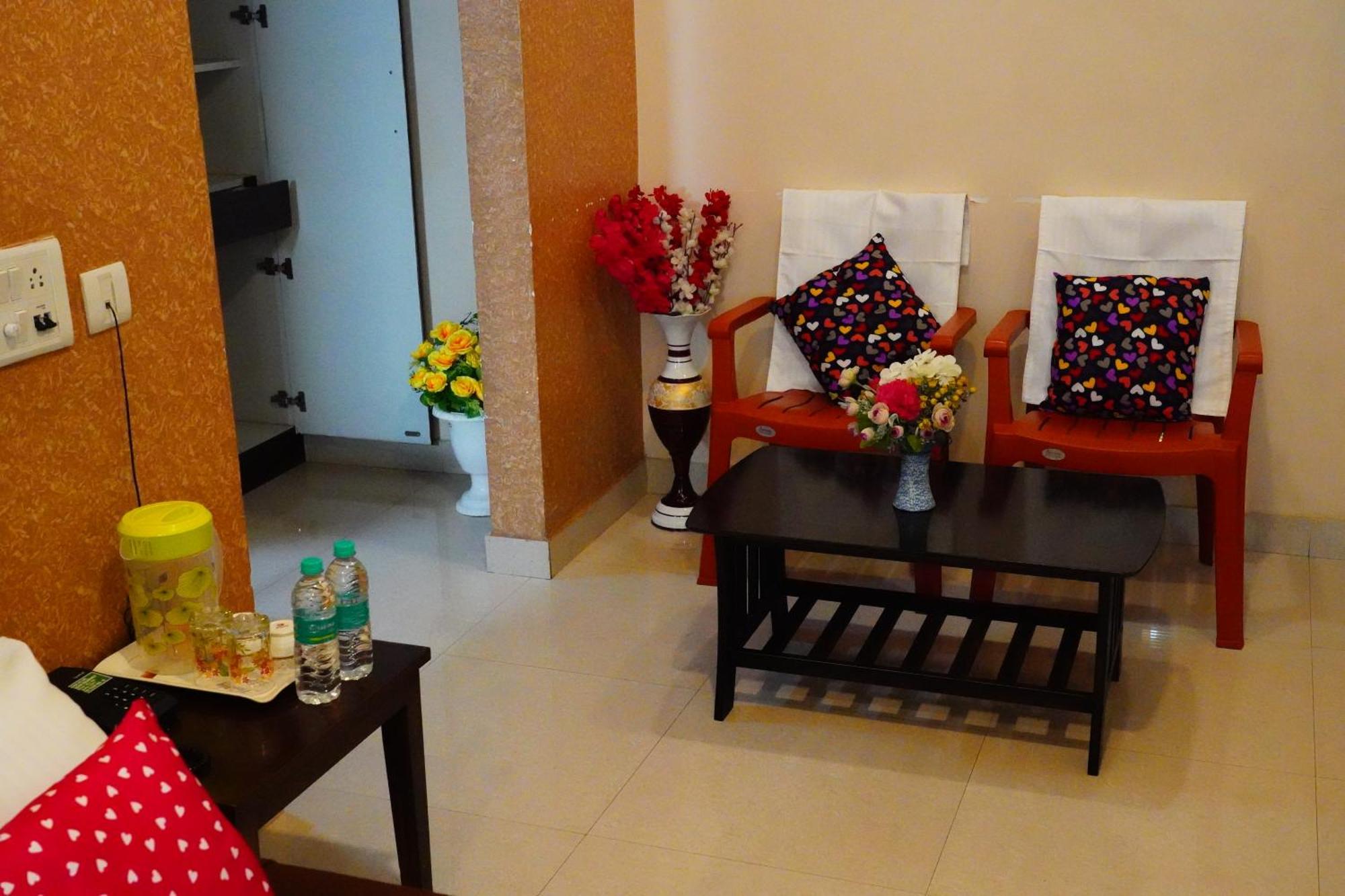 Отель Vinayagam Residency Arcot Экстерьер фото