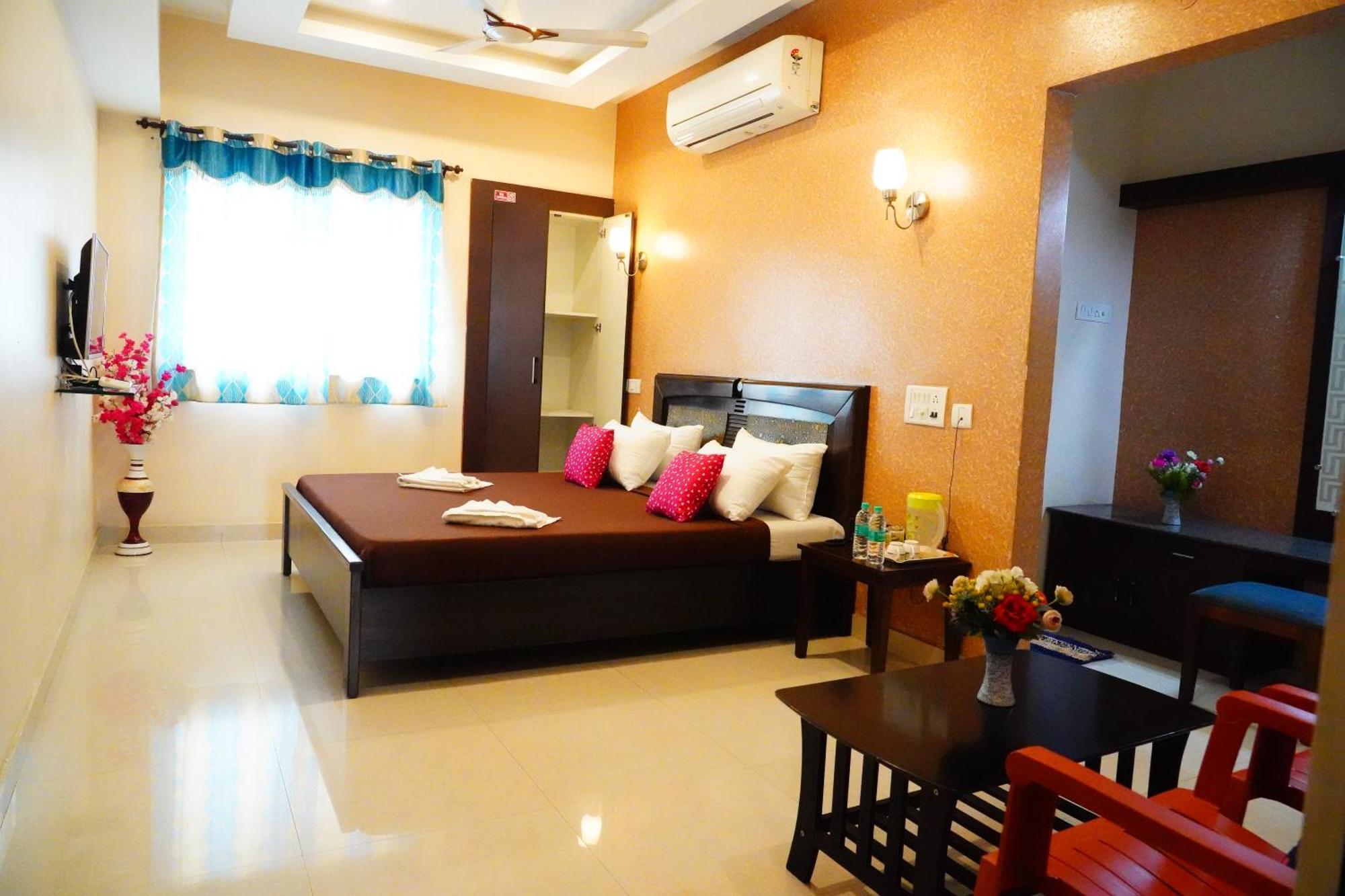 Отель Vinayagam Residency Arcot Экстерьер фото